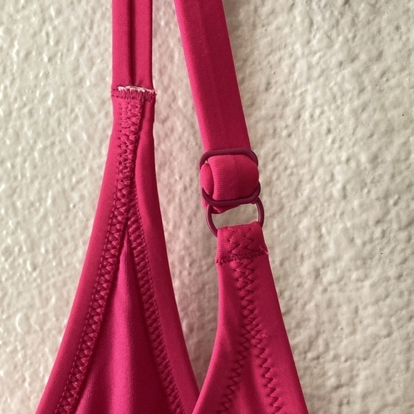 Old Navy Pink One Piece Swimsuit Plus Size 3X Barbie Barbiecore A16 - Picture 6 of 9